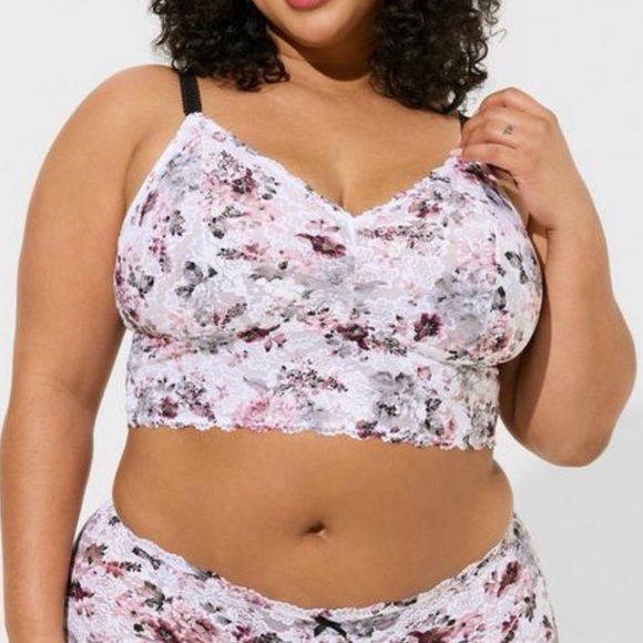 ๐ Lace Crop Bralette 0 L 12 NWT Torrid New! White Pink Grey Floral Gray - Picture 2 of 5